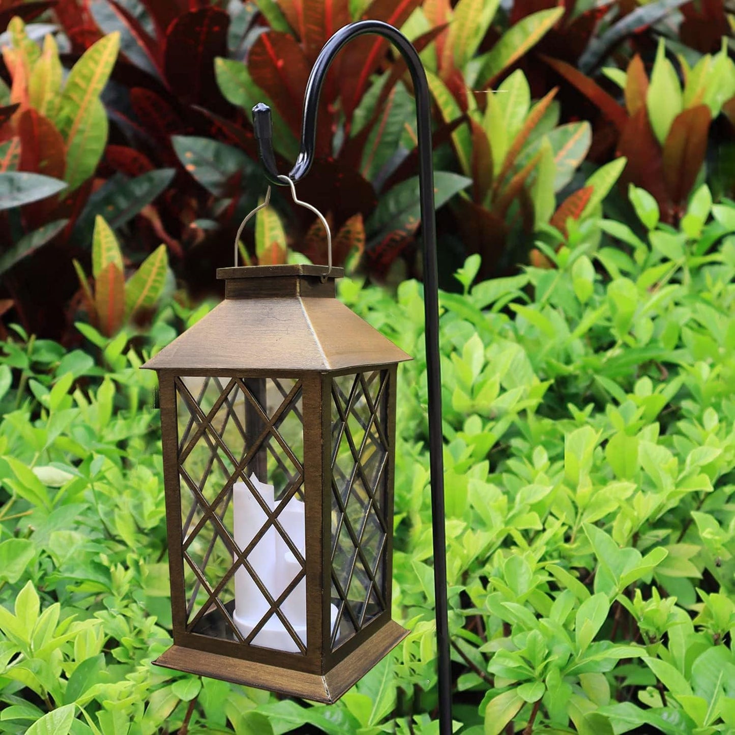 Outdoor Garden Lantern for Hanging Display
