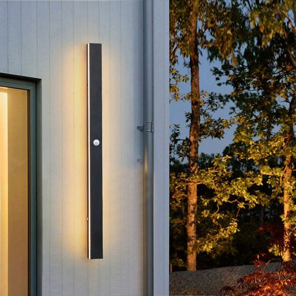 Outdoor LED Wall Light in Linear Minimalist Design