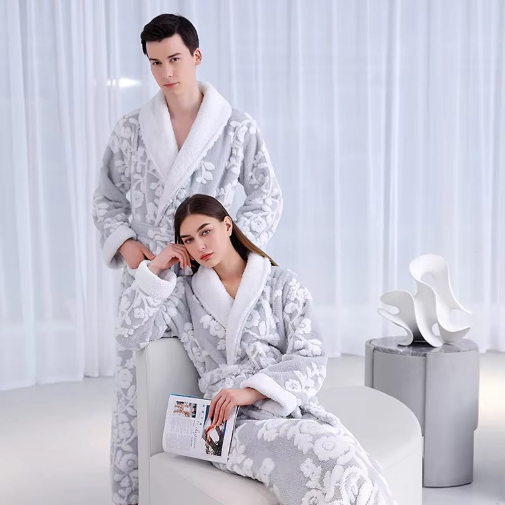 Double-Layered Jacquard Bathrobe for Couples' Relaxation and Comfort