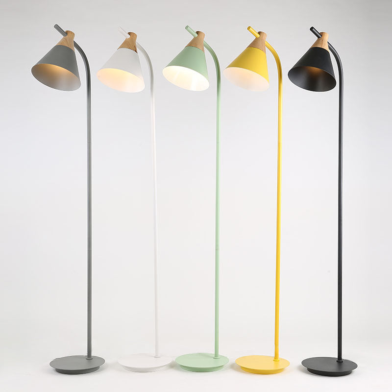 Contemporary Metal Floor Lamp with Modern Design