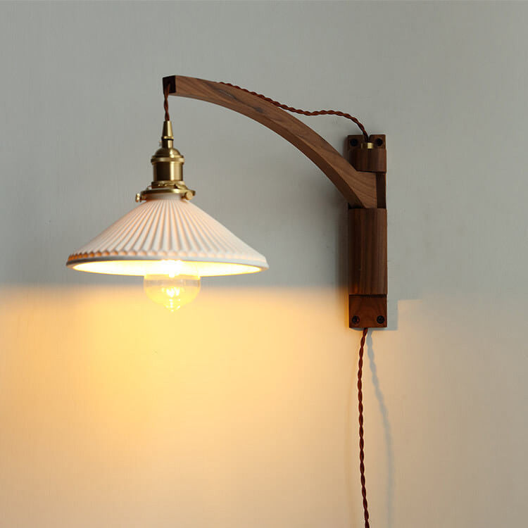 Modern Retractable Wall Sconce Lamp in Elegant Design