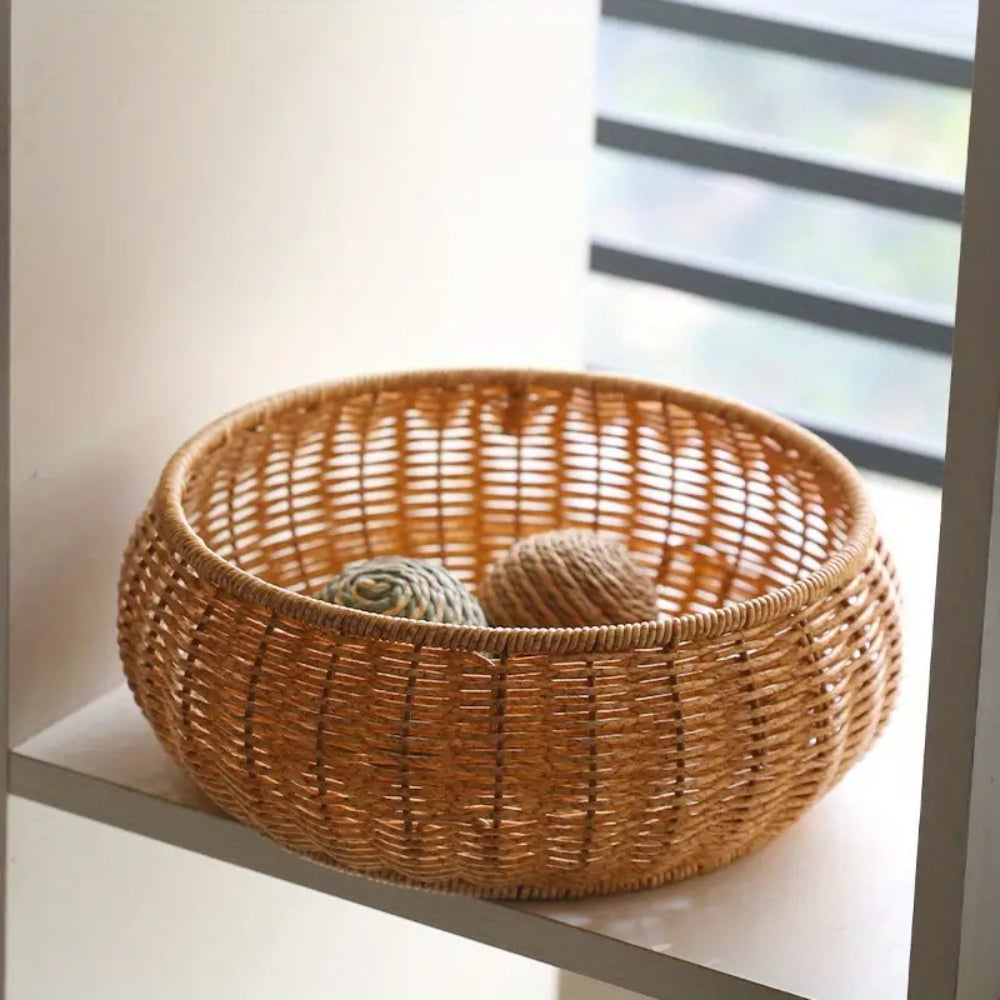 Handwoven Rattan Basket with Lid – Storage Solution for Home Items