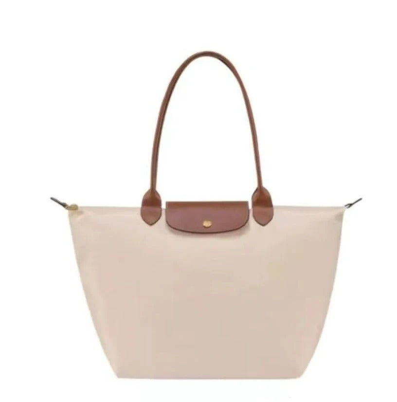 Elegant Top-Handle Handbag with Ample Space and Classic Style