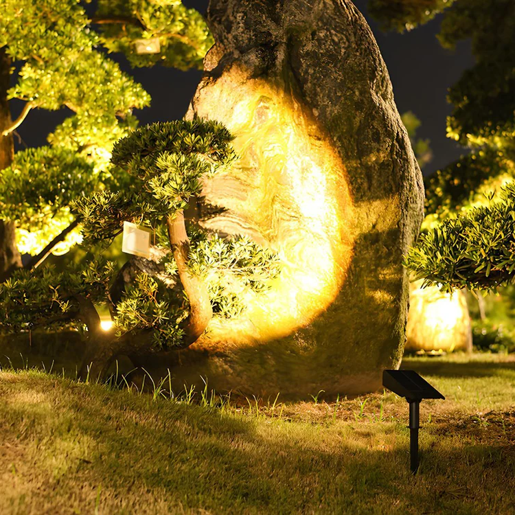 Waterproof Landscape Spotlight with RGB and Warm White LED – Solar Yard Light with Zoom Lens