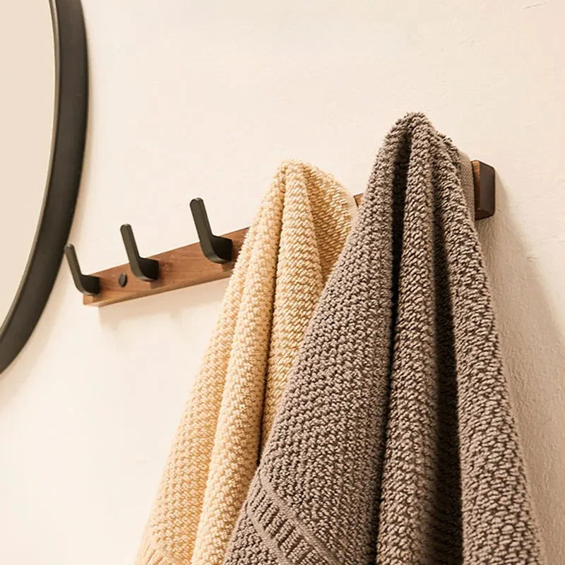 Space-Saving Wall-Mounted Coat Hook Rack for Organized Living