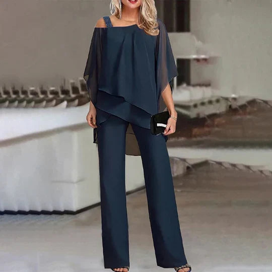 Chic Women's Two-Piece Ensemble with Trendy Cold-Shoulder Style