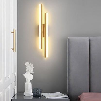 Contemporary LED Wall Light in Linear Design