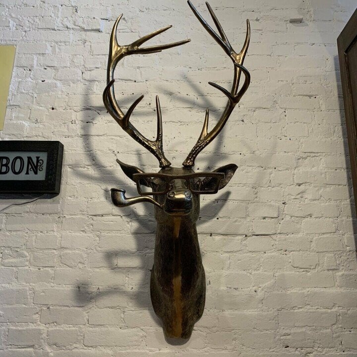 Whimsical Animal Head Wall Art for Vibrant Interiors