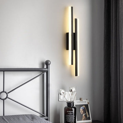 Contemporary LED Wall Light in Linear Design