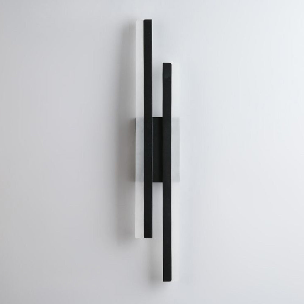 Contemporary LED Wall Light in Linear Design