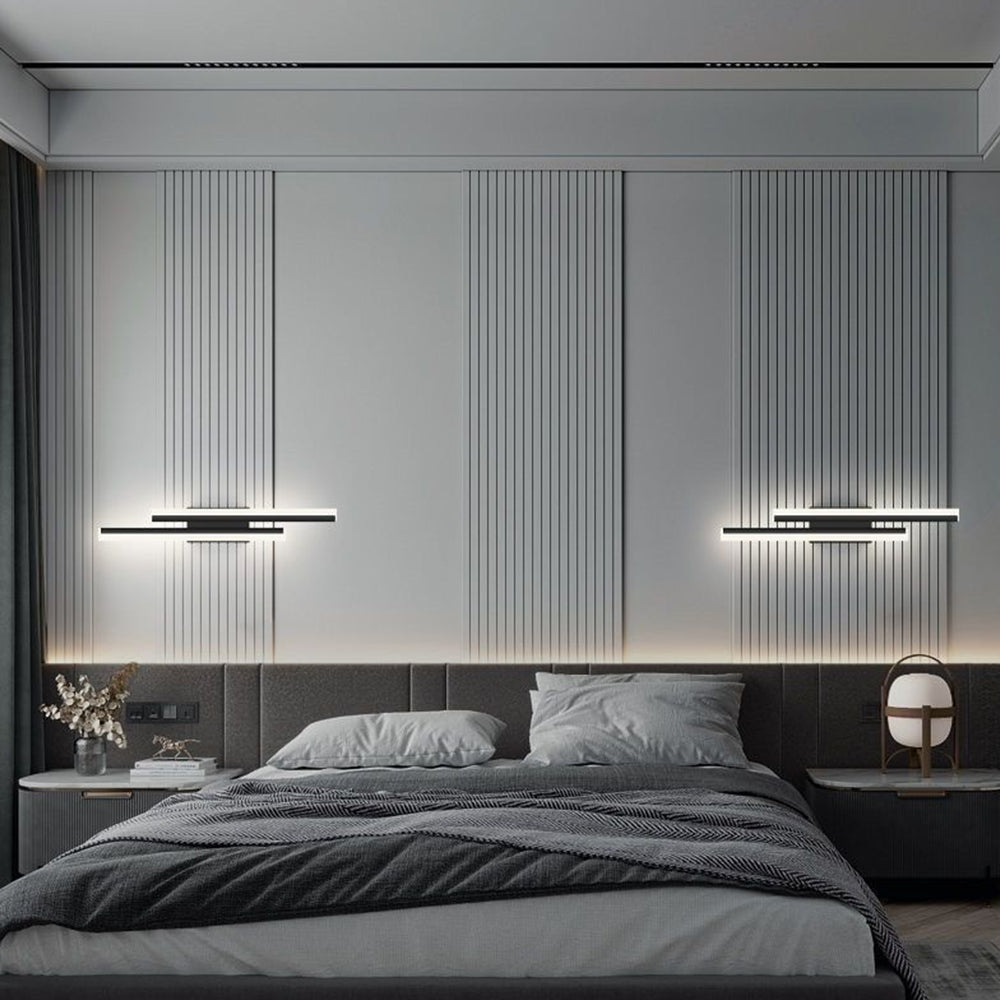 Contemporary LED Wall Light in Linear Design