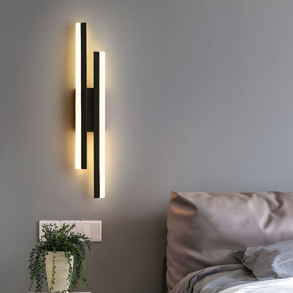 Contemporary LED Wall Light in Linear Design