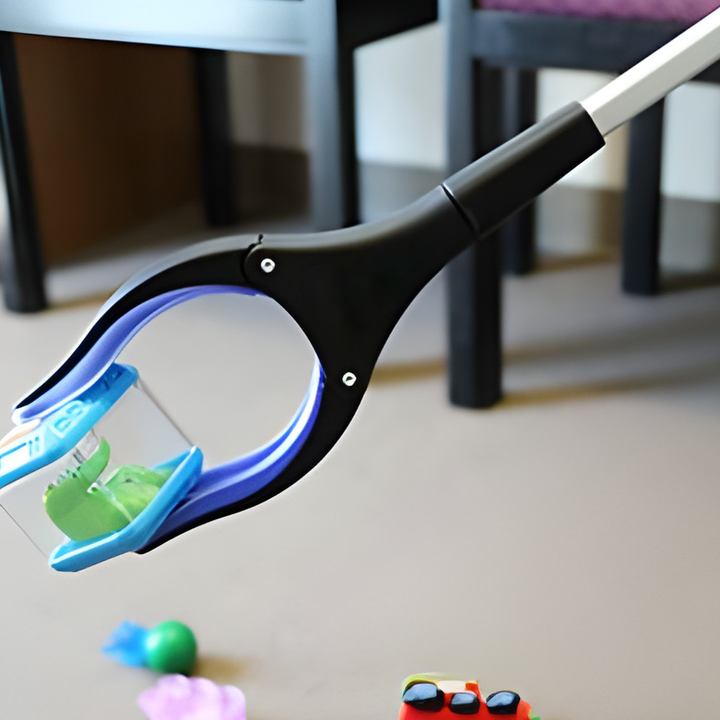 ReachEase Pro: Compact and Flexible Grabbing Tool