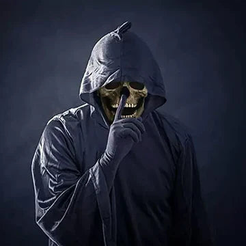 Lifelike Skull Mask with Movable Jaw for Halloween Fun