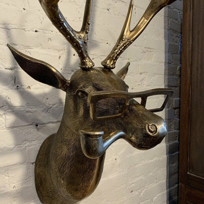 Whimsical Animal Head Wall Art for Vibrant Interiors