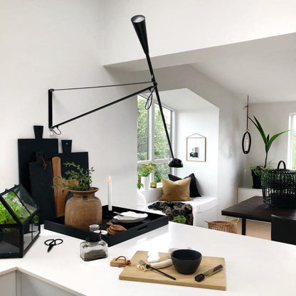 Versatile Wall-Mounted Lamp with Flexible Arm and Weight Balance