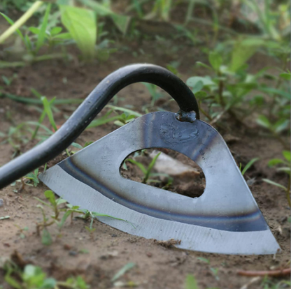 Ergonomic Garden Hoe with Precision Cutting Blade and Grip Handle