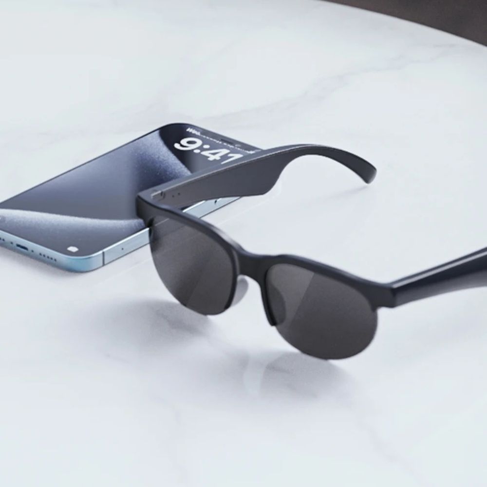 Instant Language Translator Eyewear with Audio Support