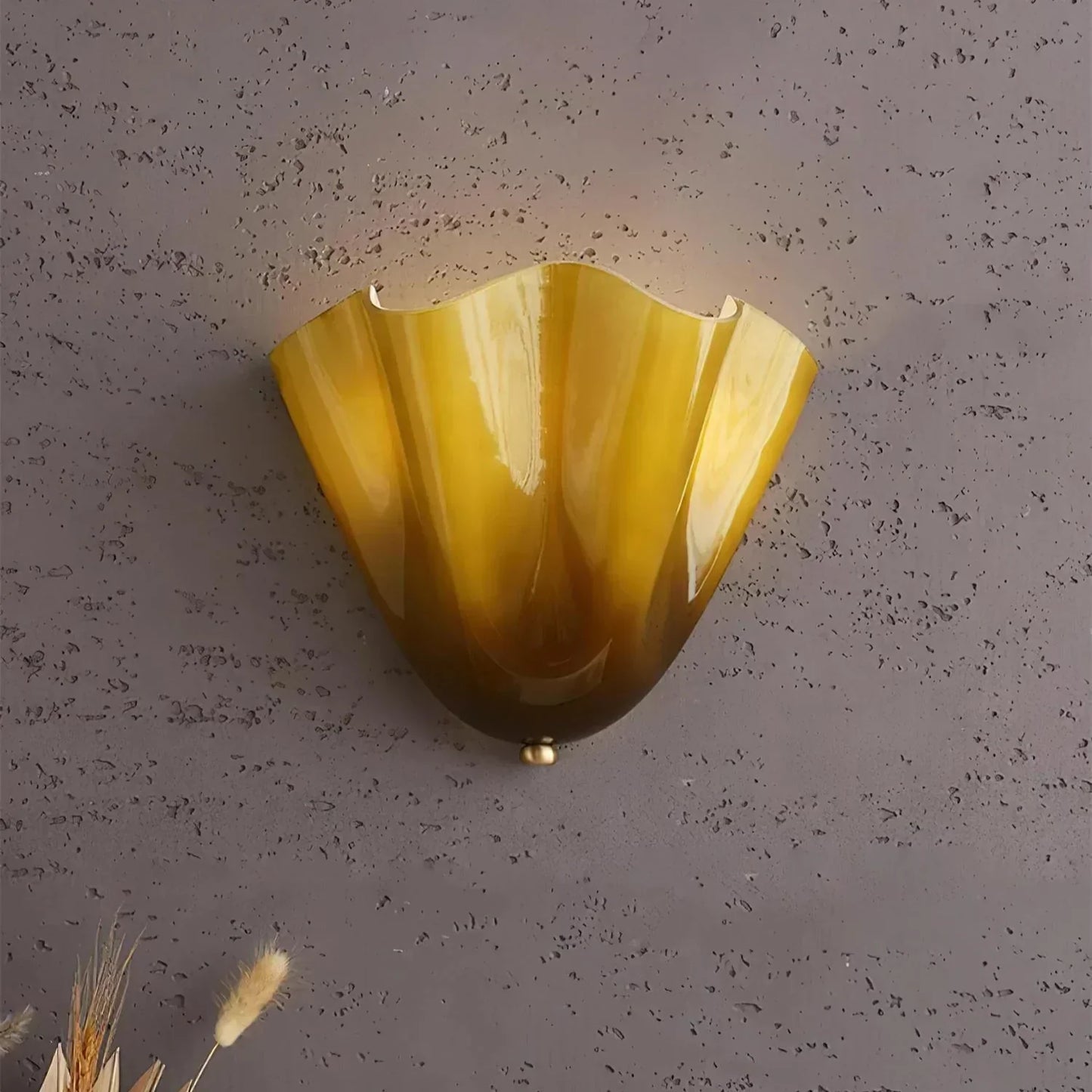LED Wall Light in Art Deco Shell Design