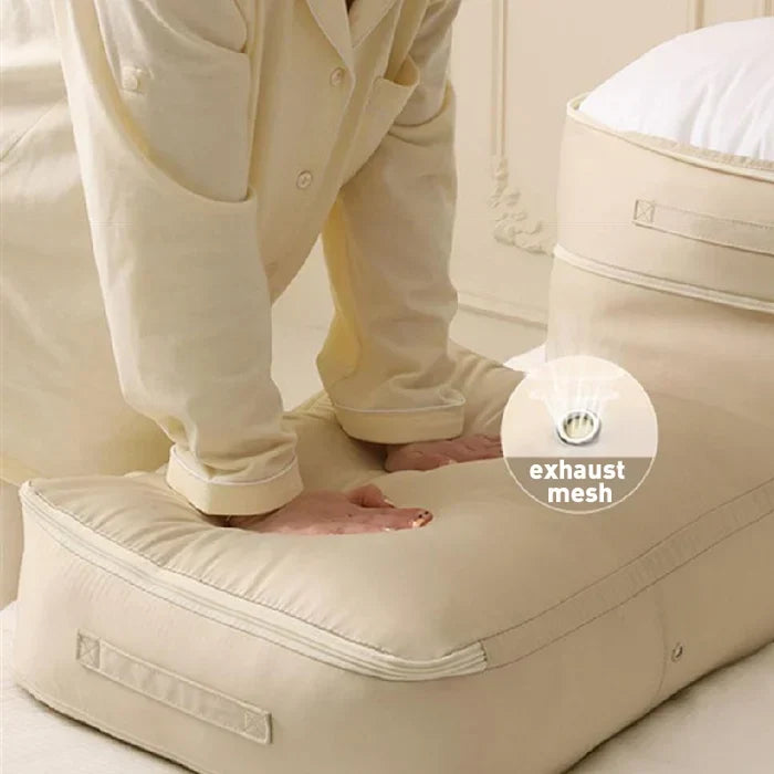 Space-Saving Compression Bag with Zipper and Water-Resistant Fabric