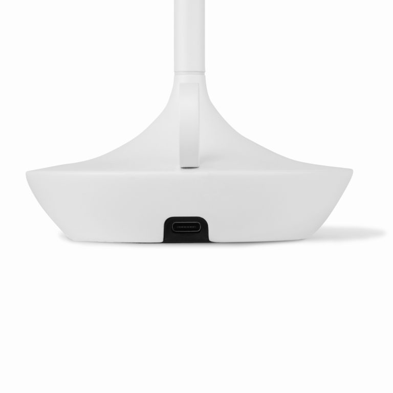 Versatile Cordless Lamp with Soft Candlelight Illumination