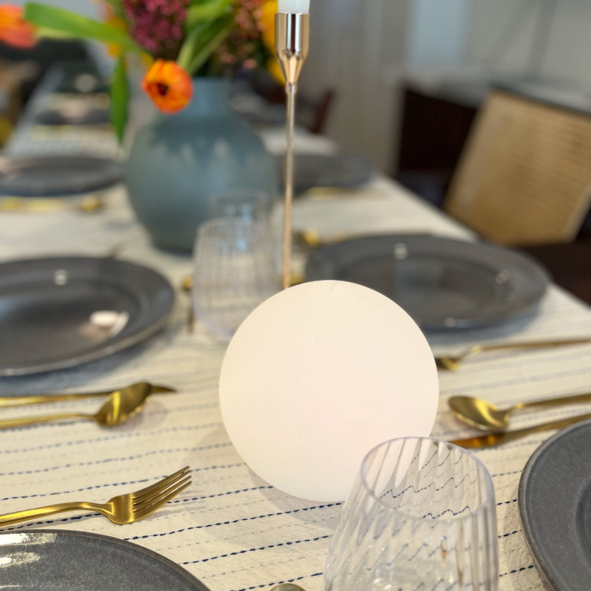 Versatile Color-Adjustable Orb Lamp with Remote Control