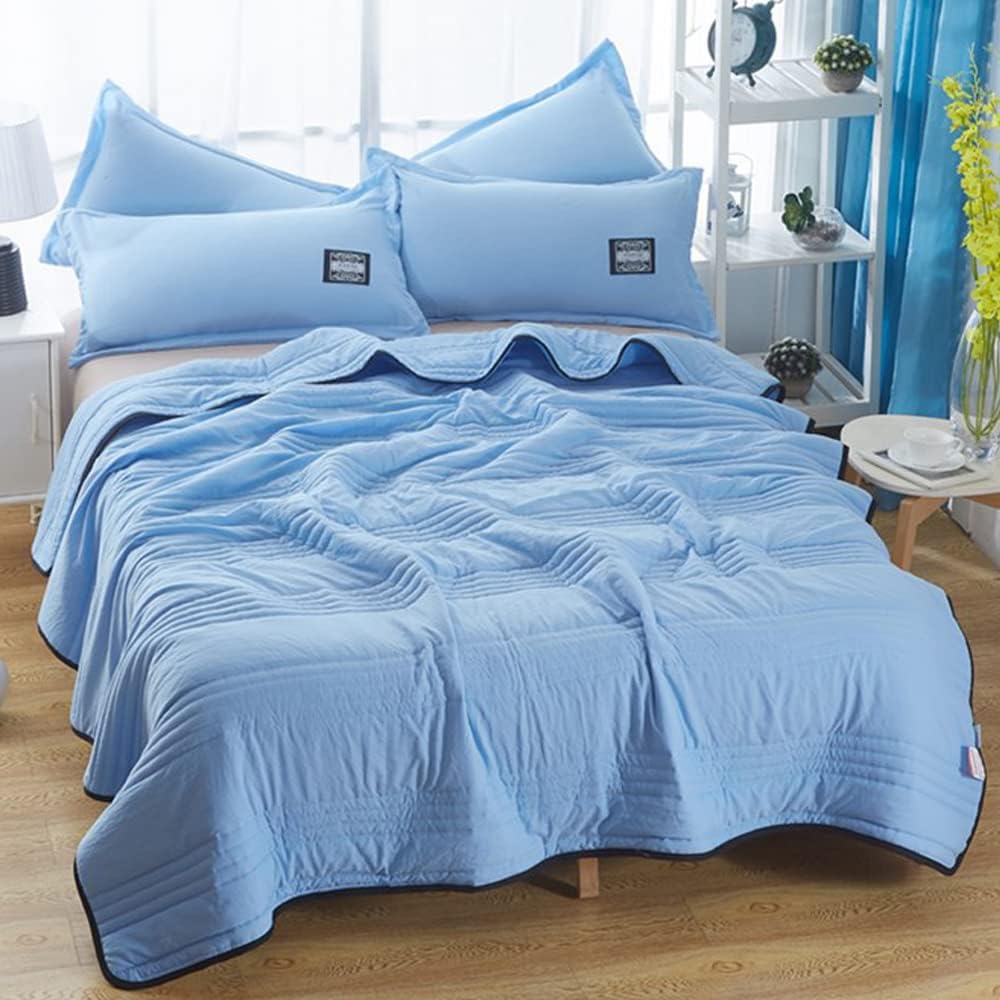Lightweight Throw Blanket for Cooling Comfort