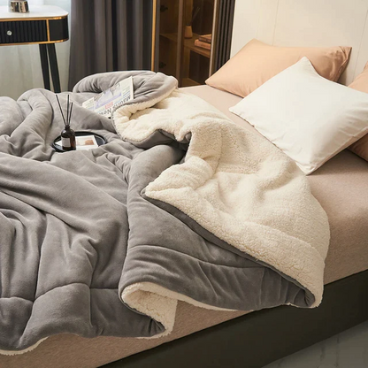 Cozy Dual-Sided Throw Blanket for Warmth