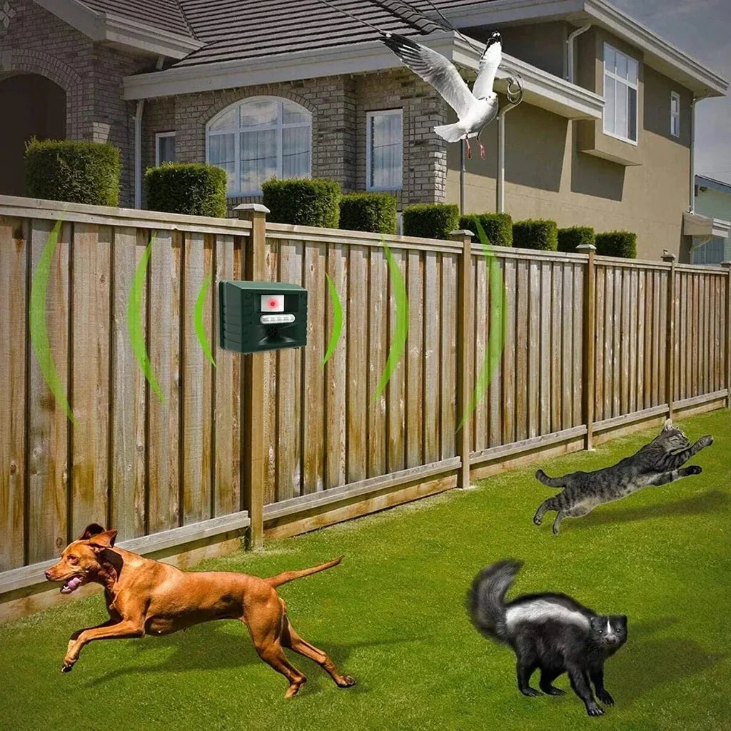 Outdoor Ultrasonic Bird Deterrent with Flashing Lights – 15 to 20kHz for Woodpeckers