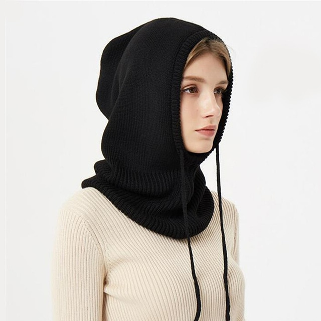 Luxurious Cashmere Hooded Beanie with Custom Fit and Travel-Friendly Design