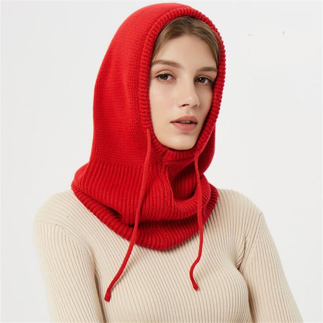 Luxurious Cashmere Hooded Beanie with Custom Fit and Travel-Friendly Design