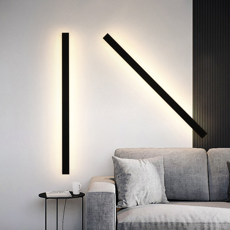 Outdoor LED Wall Light in Linear Minimalist Design