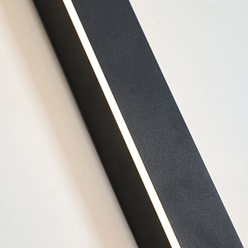 Outdoor LED Wall Light in Linear Minimalist Design