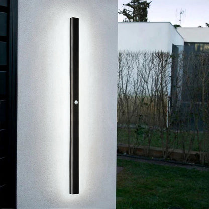 Outdoor LED Wall Light in Linear Minimalist Design