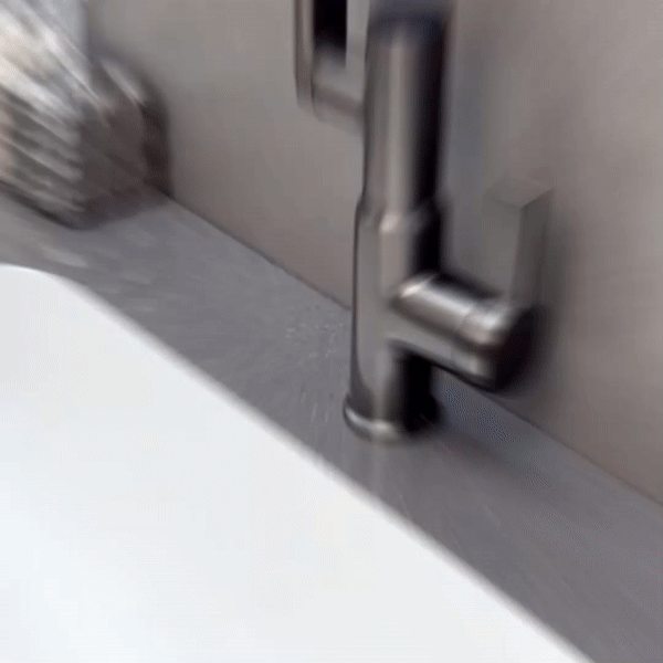 Temperature Display Kitchen Faucet – 360° Adjustable Modern Style