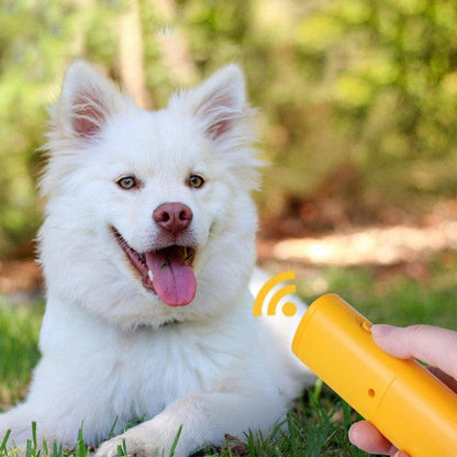 Sonic Pet Trainer with LED Light and Compact Design
