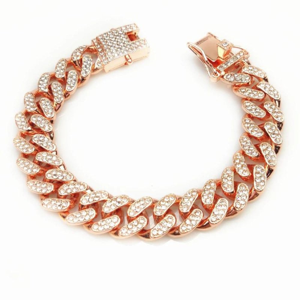 Cuban Link Dog Collar with Secure Closure – Fashionable Pet Gear