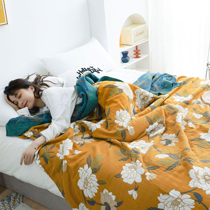 Floral Cotton Quilt – Reversible Design, Soft and Breathable for Year-Round Use
