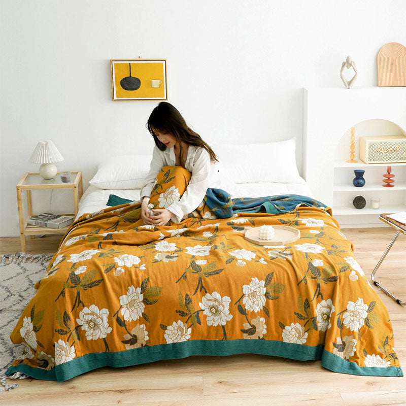 Floral Cotton Quilt – Reversible Design, Soft and Breathable for Year-Round Use