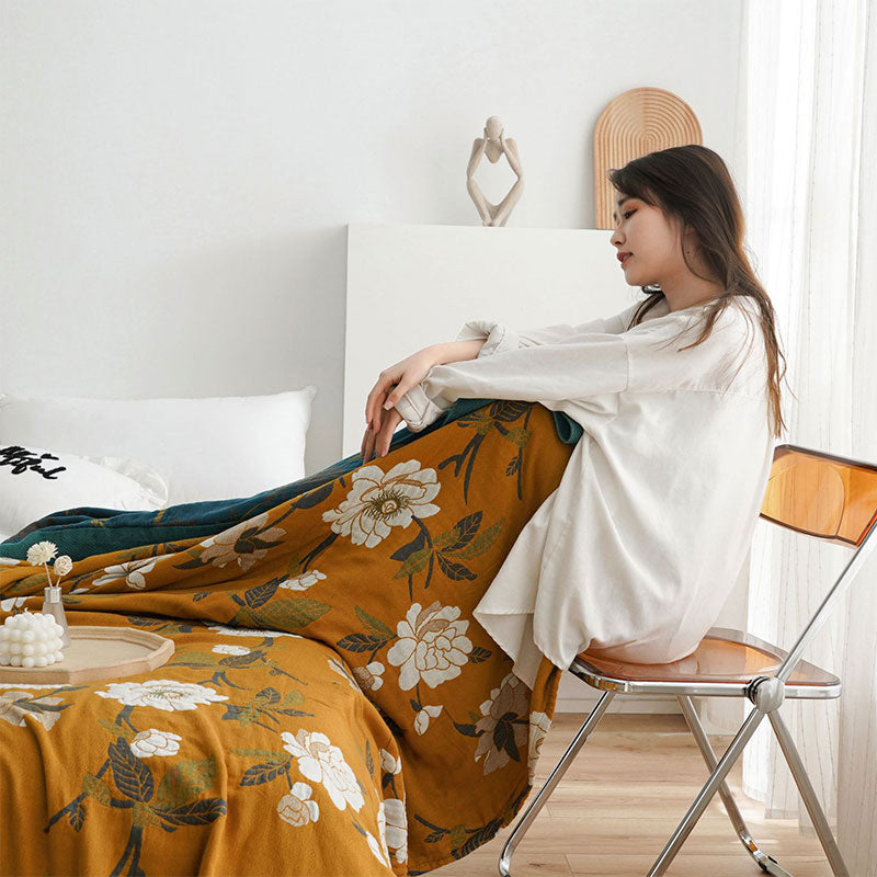 Floral Cotton Quilt – Reversible Design, Soft and Breathable for Year-Round Use