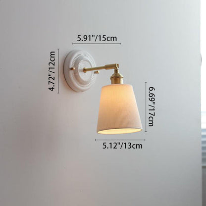 Wall Light Fixture in Ceramic with Brass Details – Vintage Style