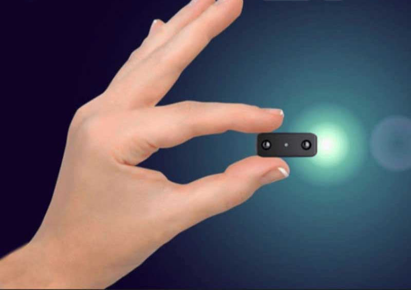 Compact Security Camera with Night Vision and Motion Detection for Home
