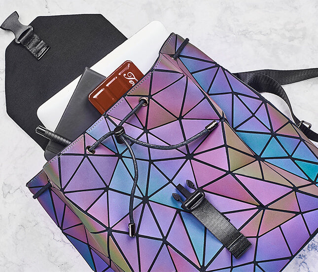 Color-Changing Reflective Backpack for Travel – Chic Everyday Use