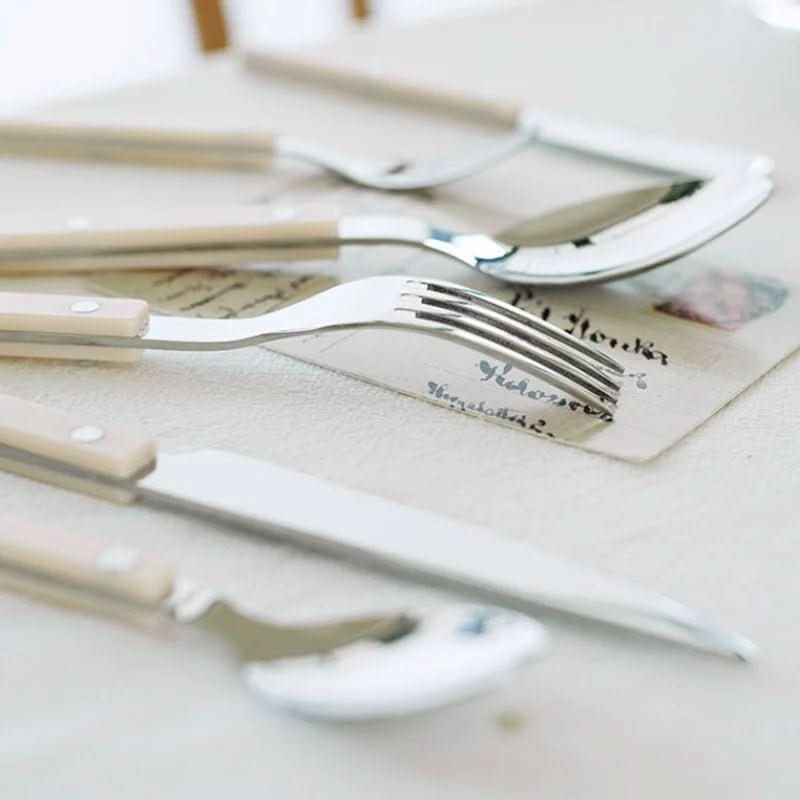 Stainless Steel Cutlery Set – 24 Pieces with Engraved Pattern