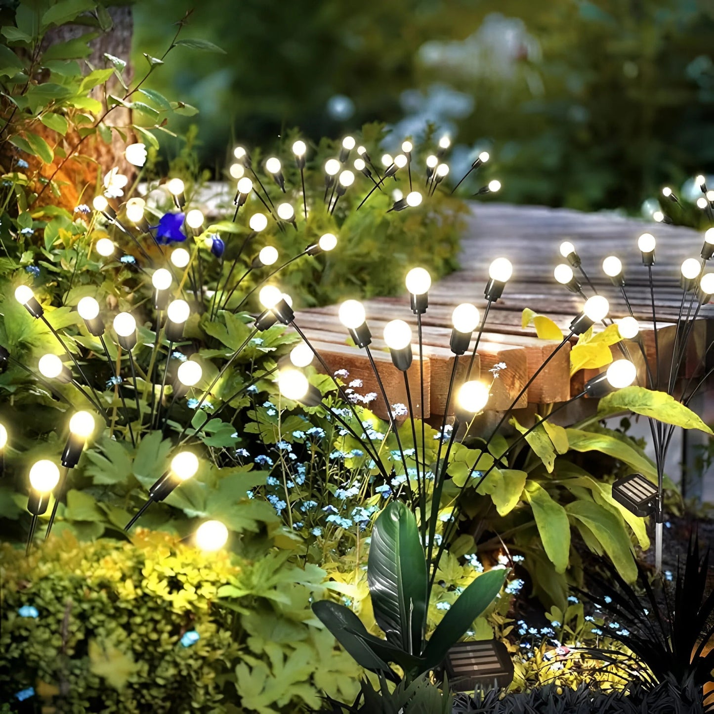 Weatherproof Garden Lighting with Dusk Sensor – Solar-Powered Outdoor Lamps