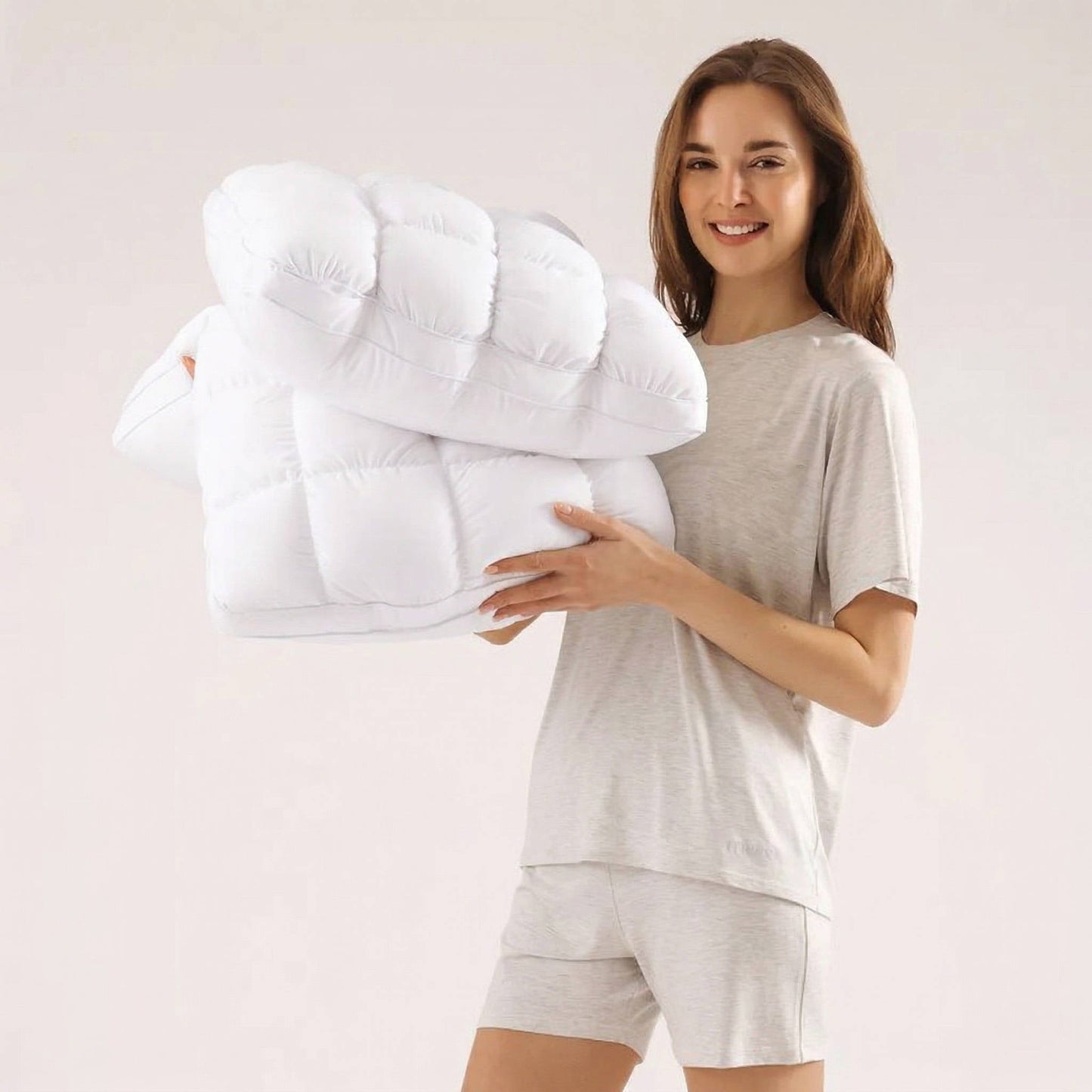 CloudSoft Support Pillow: Ultimate Comfort for All Sleepers
