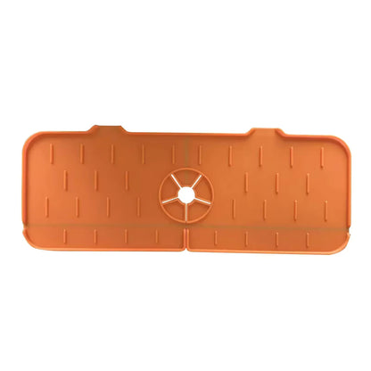 Kitchen Splash Mat in Silicone with Drainage Channels and Elevated Edge