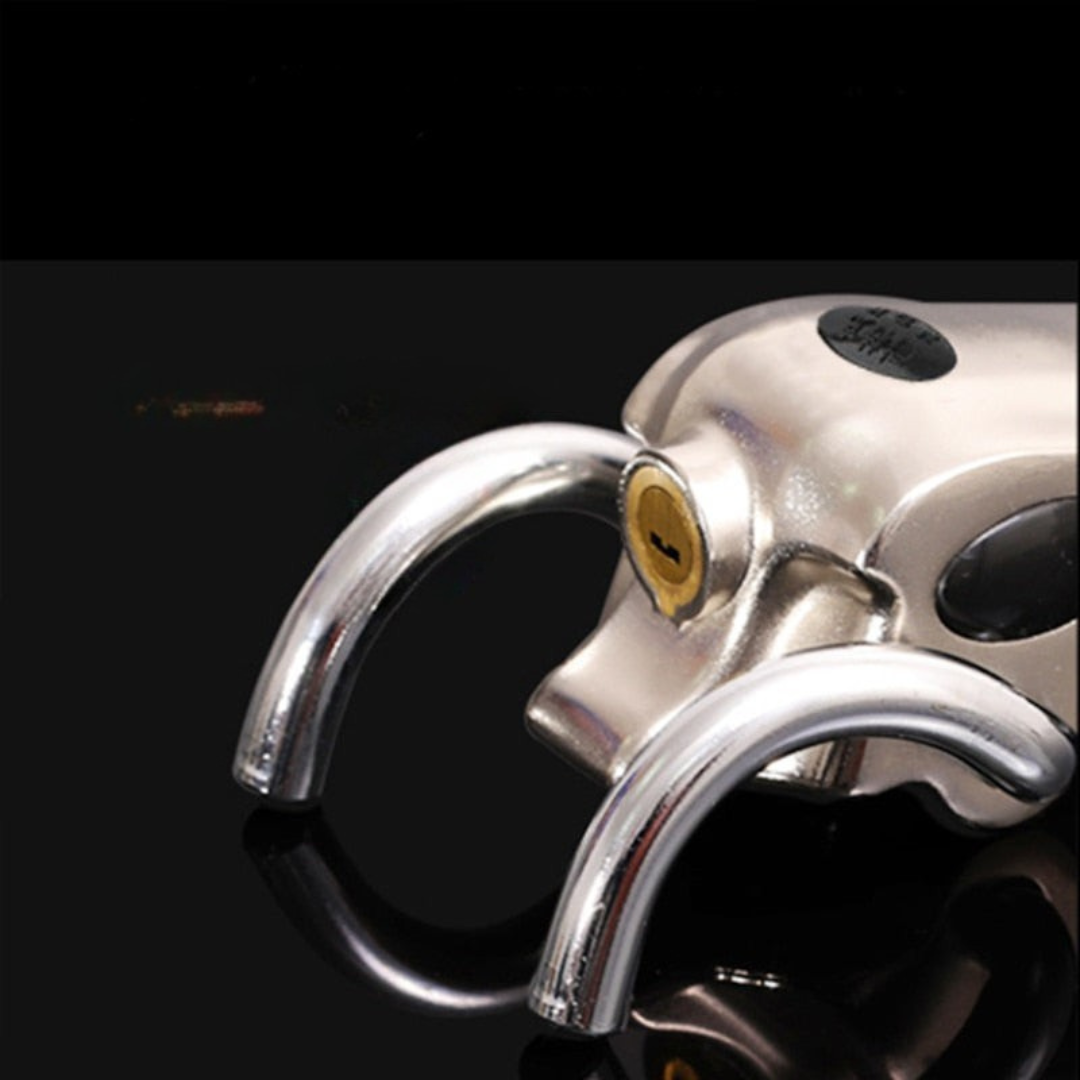 Heavy-Duty Steering Wheel Lock with Tri-Directional Security System