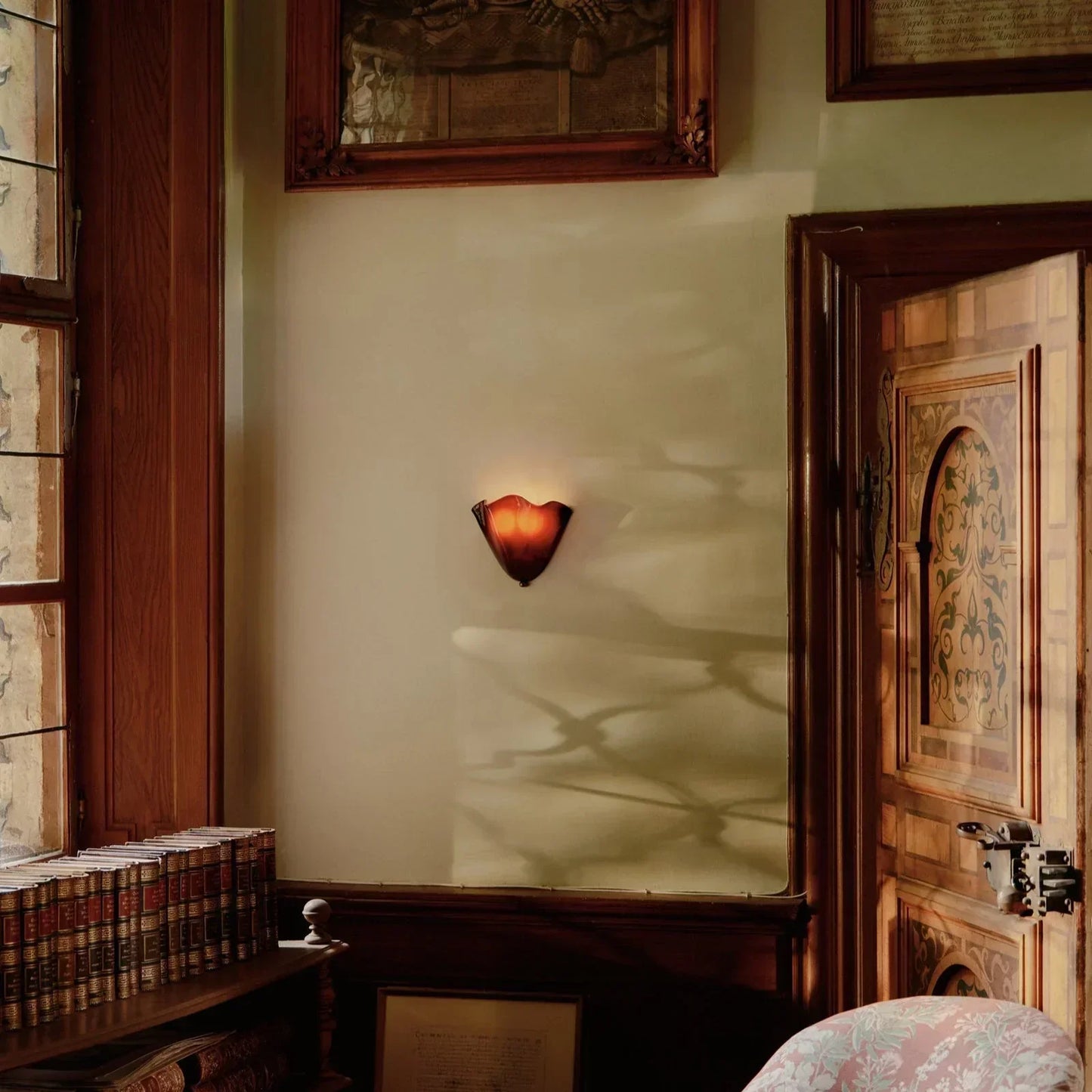 LED Wall Light in Art Deco Shell Design