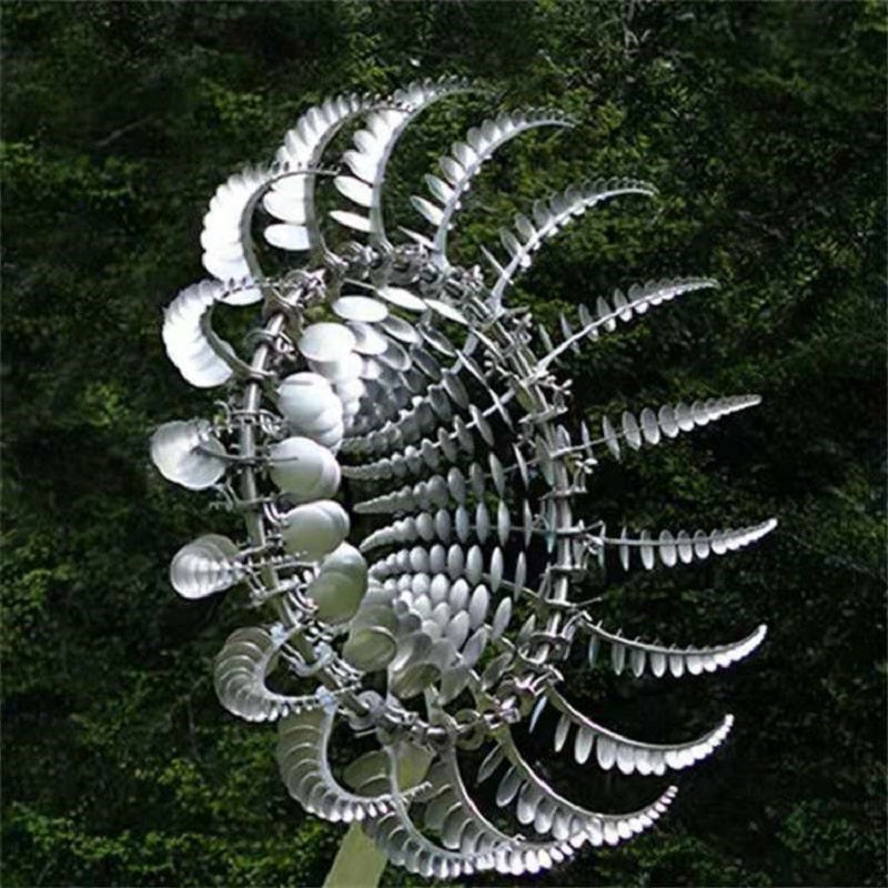 Garden Breeze Kinetic Spinner - Rust-Proof Outdoor Decor